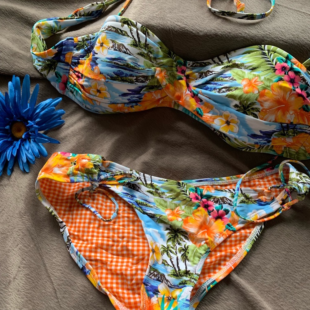 Body glove bathing suit bikini